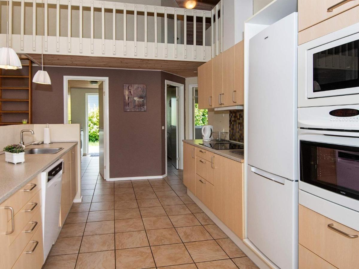 12 Person Holiday Home In Aabenraa Loddenhoj ภายนอก รูปภาพ