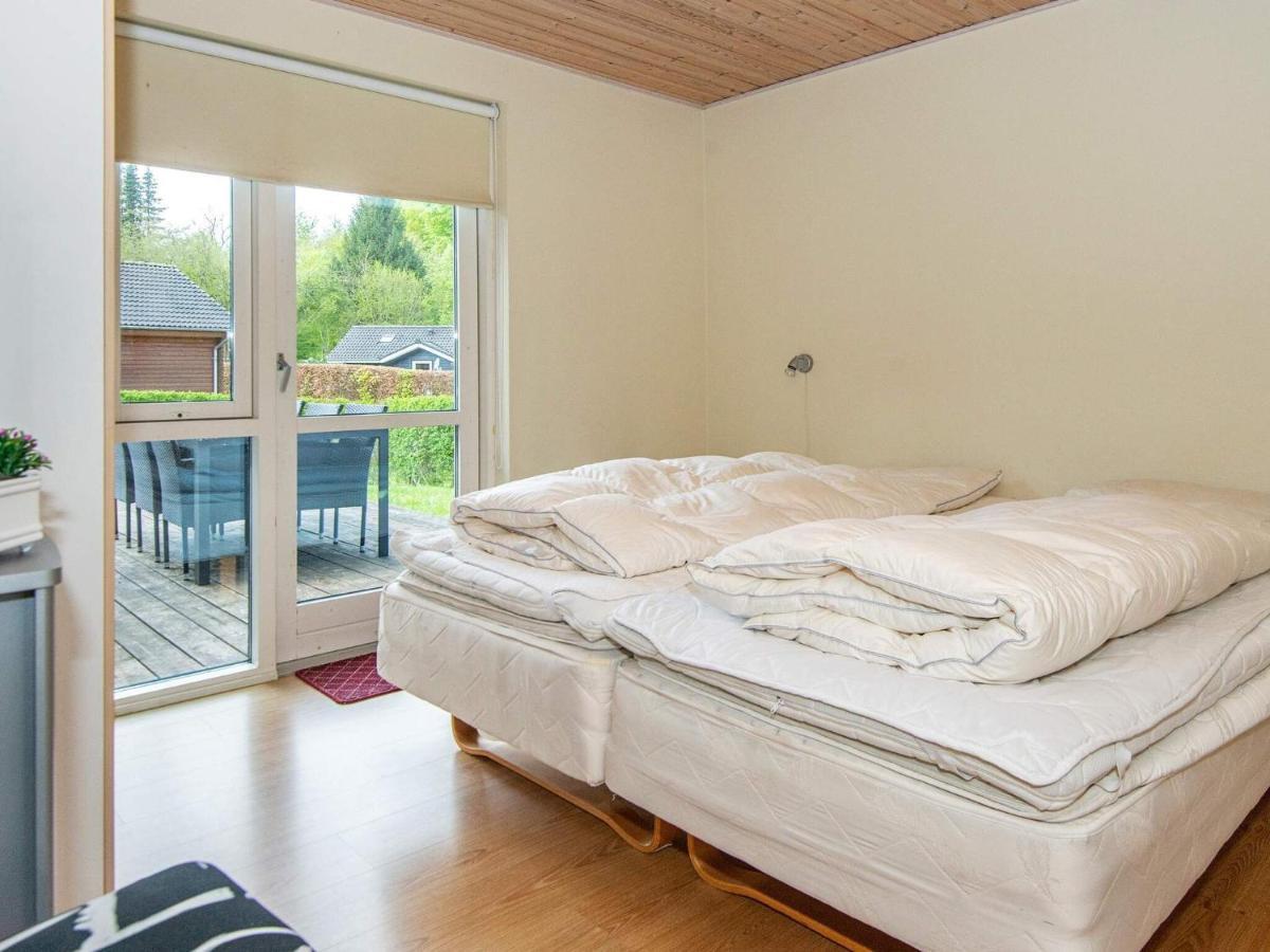 12 Person Holiday Home In Aabenraa Loddenhoj ภายนอก รูปภาพ
